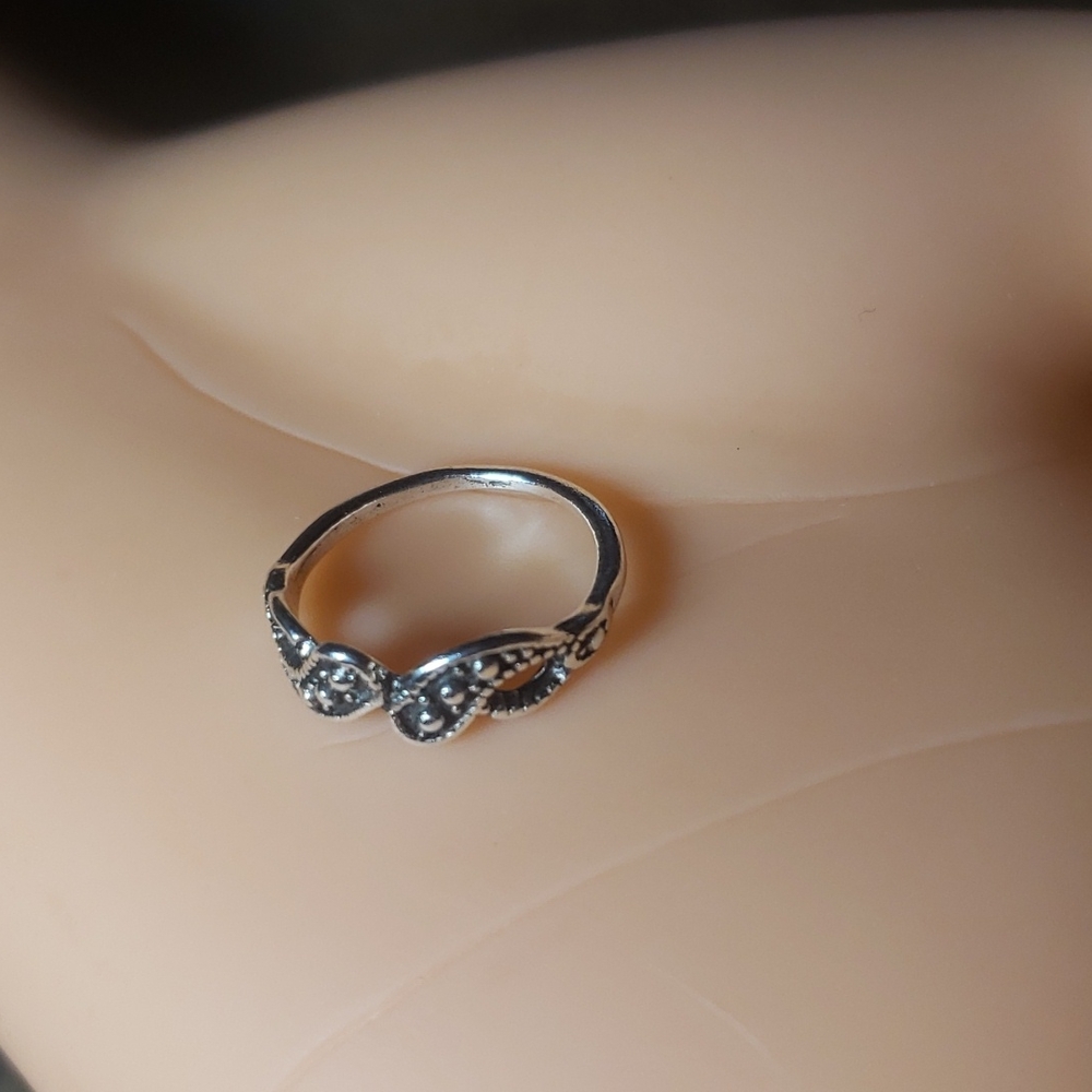 BRAND NEW RING SIZE 4.5 - Picture 3 of 3